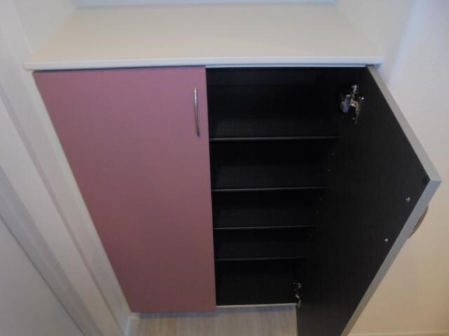 物件内観写真20　(下駄箱)