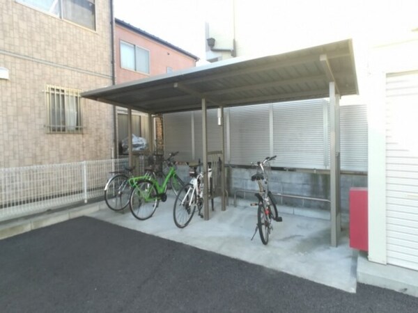 建物設備(駐輪場)
