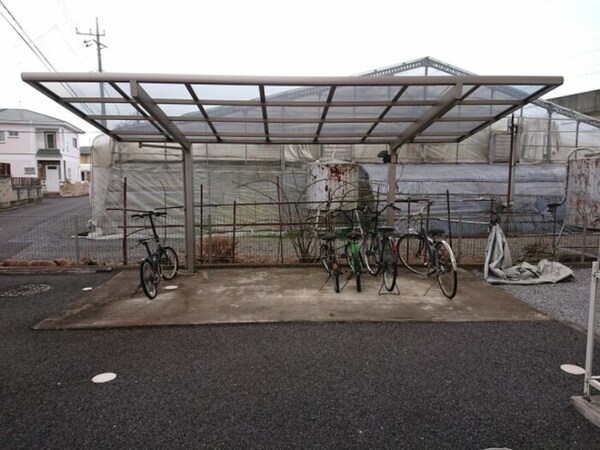 建物設備(駐輪場)