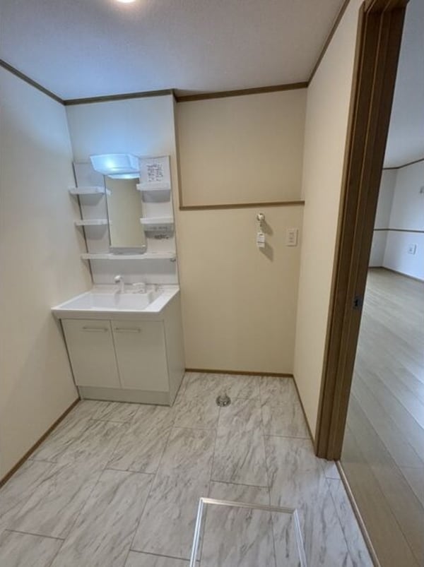 独立洗面台