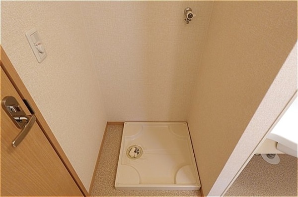 建物設備(洗面室に洗濯機置き場)