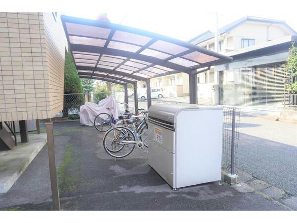 建物設備(駐輪場)