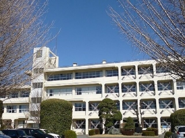 物件外観写真8　(中村中学校まで1200m)