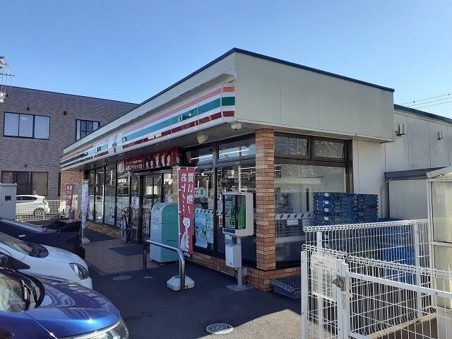 物件外観写真4　(セブンイレブン宇都宮東今泉店まで72m)