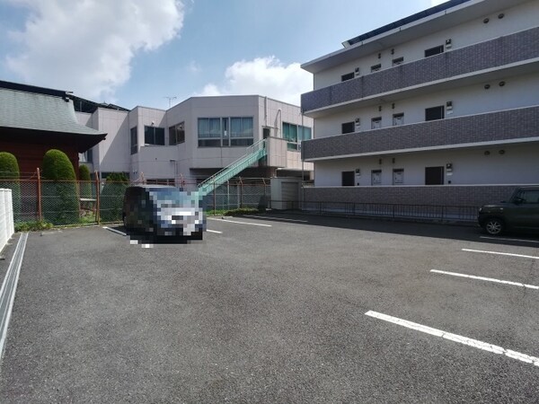 駐車場(駐車場)