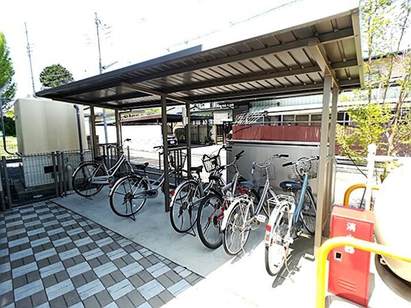 建物設備(駐輪場)