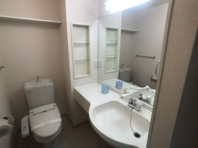 物件内観写真10　(洗面所)