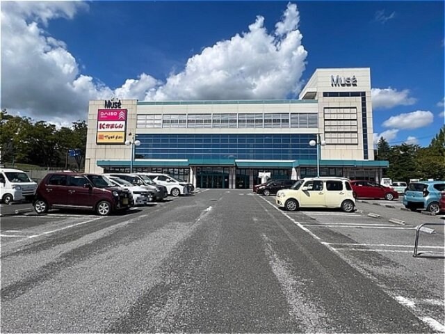 物件外観写真5　(かましんミュゼ豊郷台店（338ｍ）)