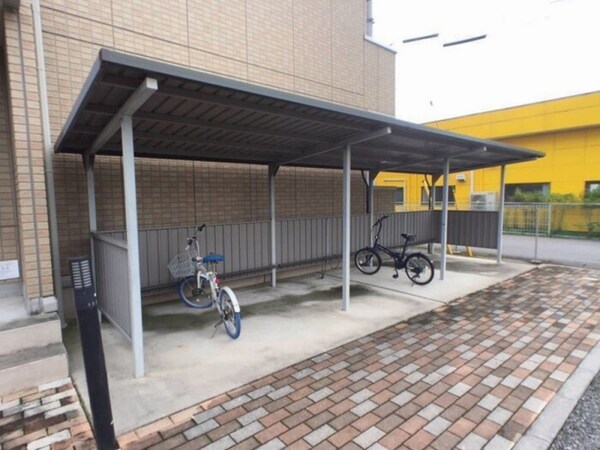 建物設備(駐輪場)