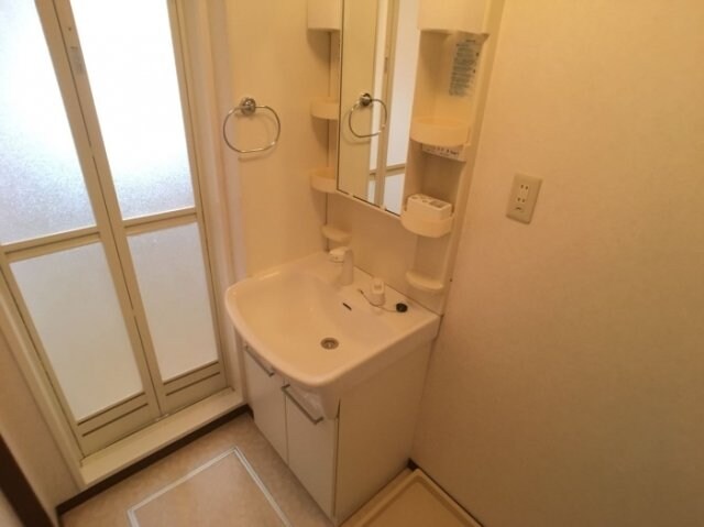 物件内観写真9　(洗面所)