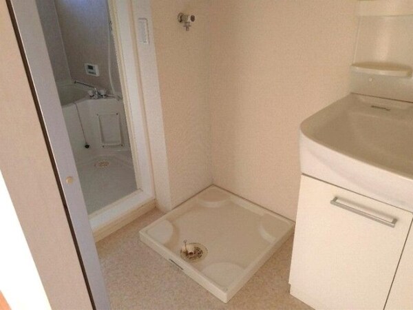 建物設備(洗濯機置き場)