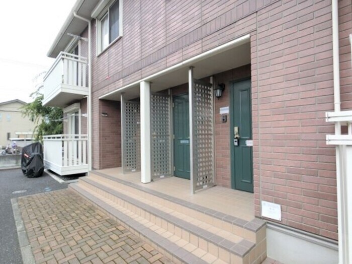 物件外観写真3　(エントランス)