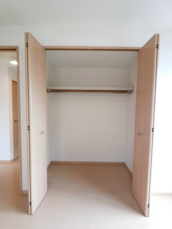 洋室(東洋室 クローゼット)