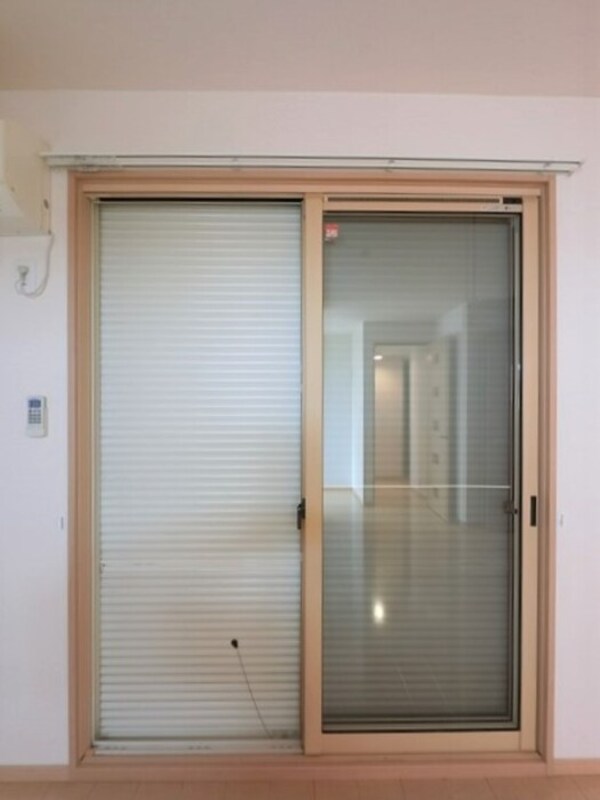 内装他(全室 シャッター雨戸)