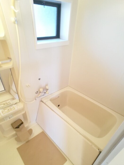 物件内観写真8　(浴室)