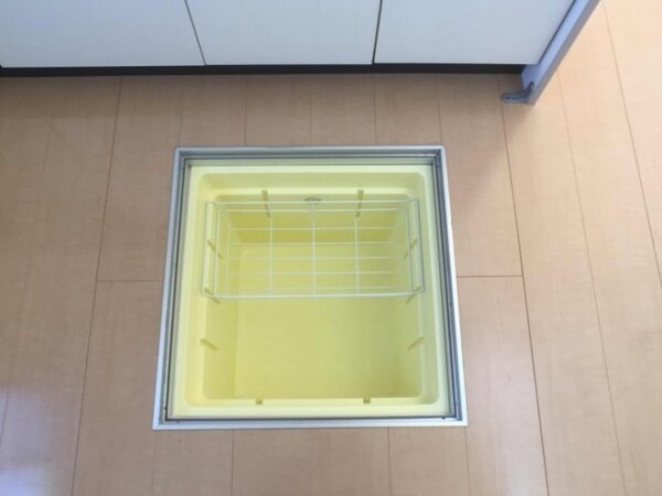 キッチン(キッチンに床下収納)