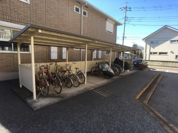 建物設備(駐輪場)