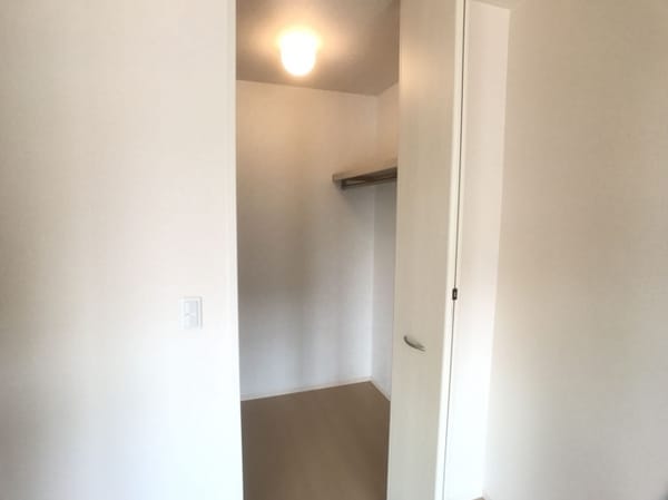 収納(ウォークインクローゼット)