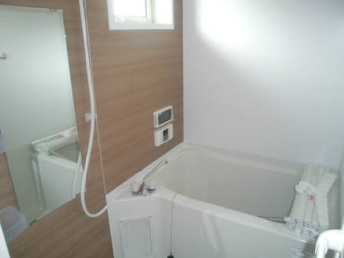 物件内観写真7　(ＴＶ付き浴室)