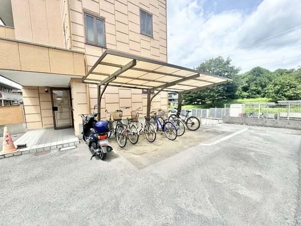 建物設備(駐輪場)