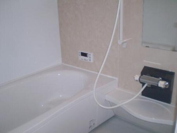 物件内観写真8　(浴室)
