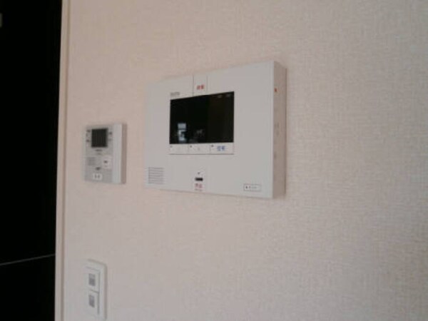 セキュリティ(ｵｰﾄﾛｯｸ＆ｾｺﾑ でｾｷｭﾘﾃｨはﾊﾞｯﾁﾘ!)