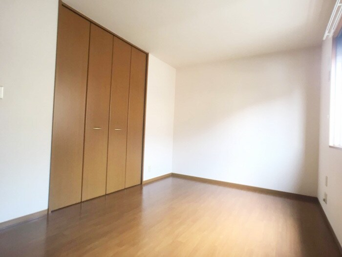 物件内観写真8　(洋室)