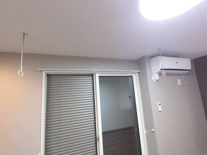 物件内観写真17　(リビング 室内物干し)