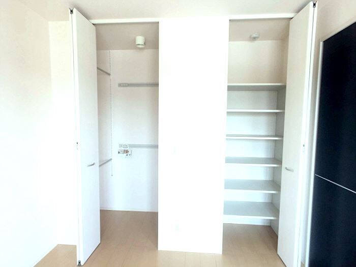 物件内観写真14　(収納)