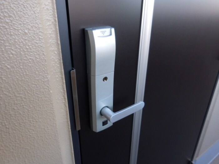 物件内観写真14　(シャーロックカードキー)