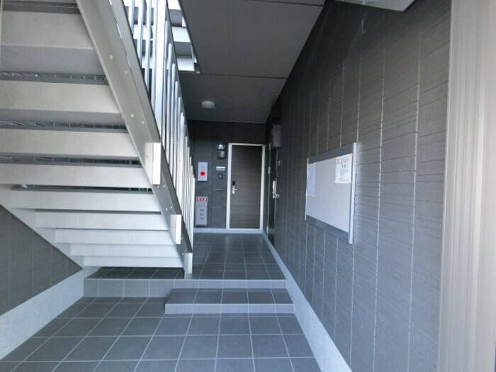 物件外観写真3　(ロビー)