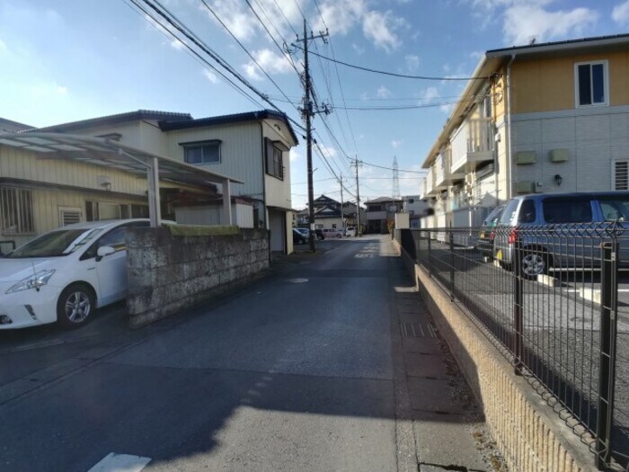 物件外観写真4　(物件南側・眺望)