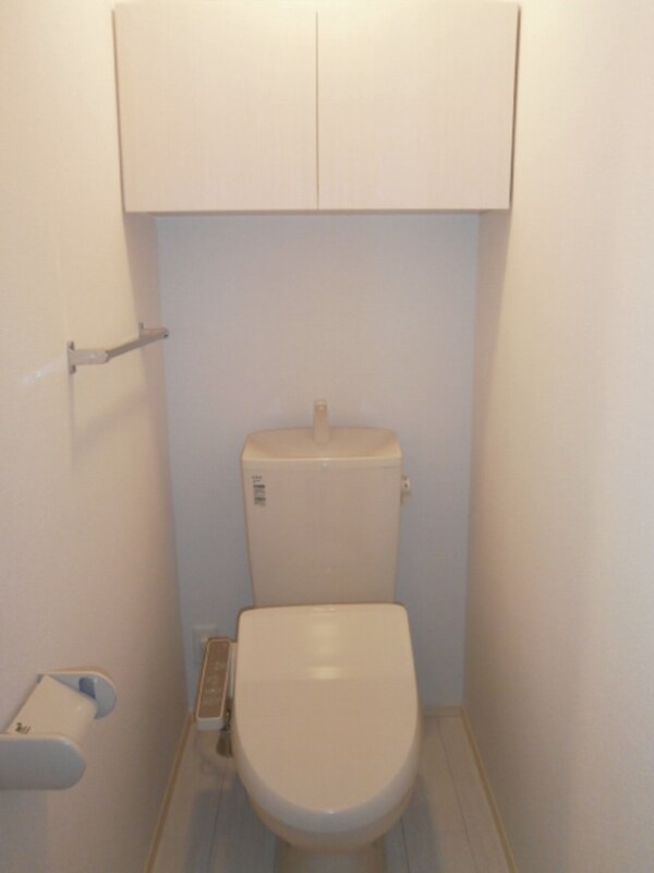 トイレ(温水洗浄暖房便座)