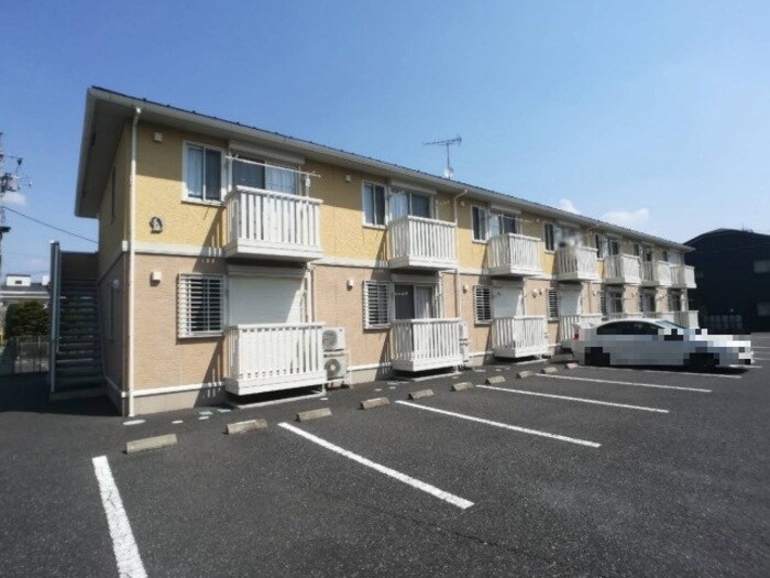 物件外観写真1　(建物外観)