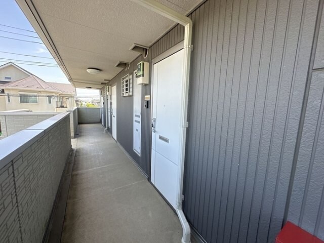 物件外観写真4　(エントランス)