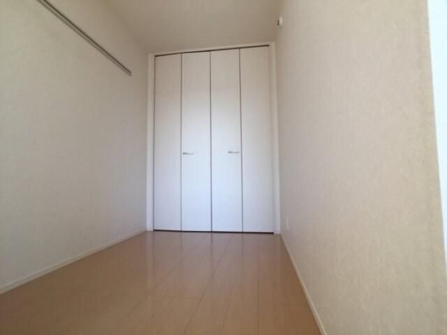 物件内観写真11　(洋室)