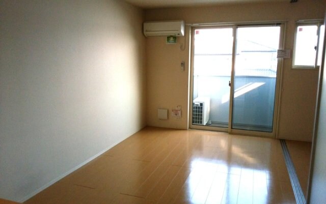 物件内観写真5　(リビング)