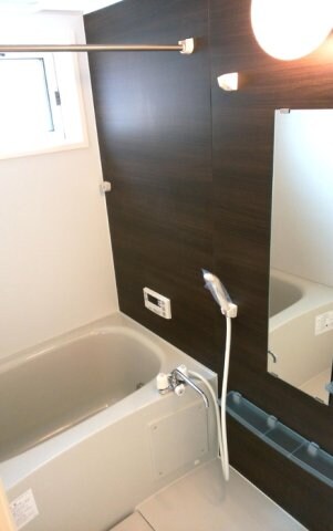 物件内観写真7　(浴室)