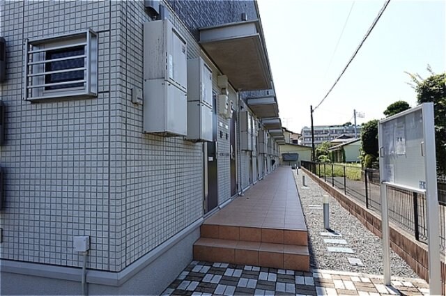 物件内観写真22　(玄関前)