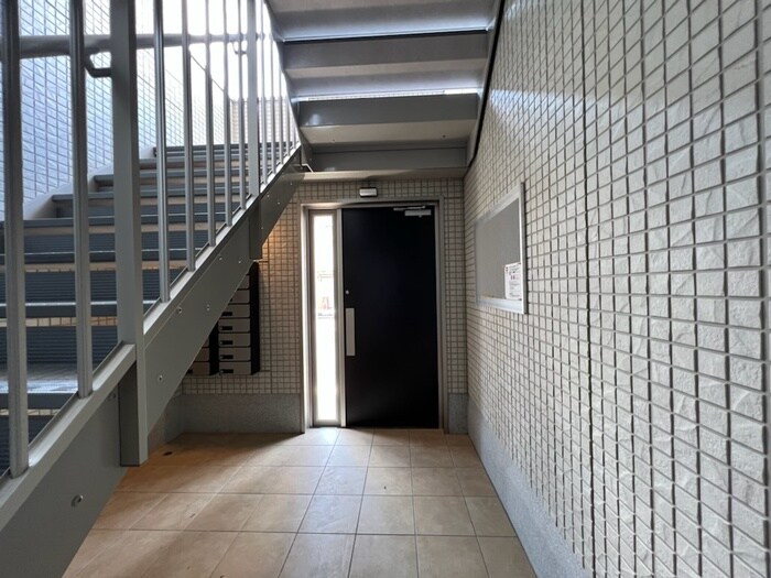 物件外観写真3　(ロビー)