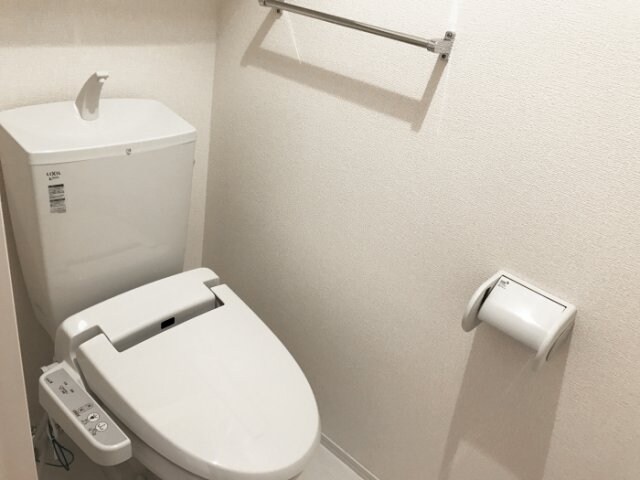 物件内観写真12　(トイレ)