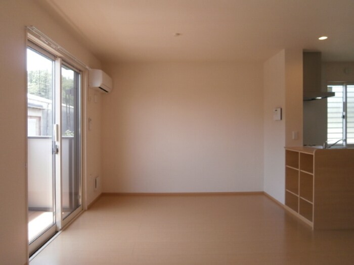 物件内観写真6　(LDK)