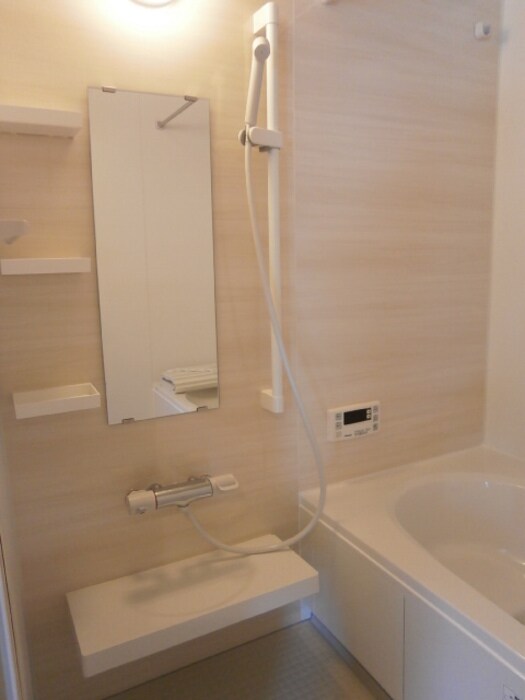 物件内観写真8　(浴室)