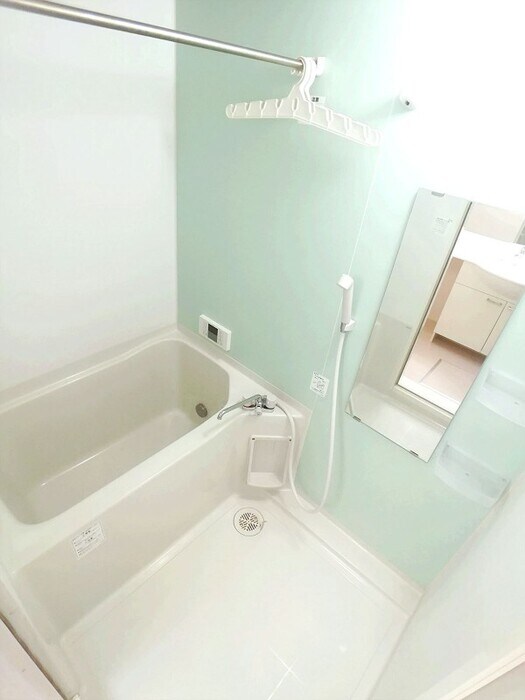 物件内観写真10　(換気暖房乾燥機付浴室)