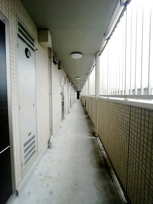 物件外観写真4　(ロビー)