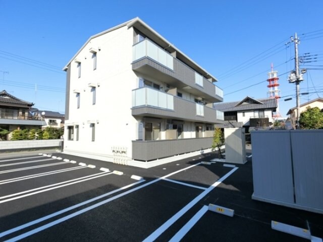 物件外観写真1　(建物外観)