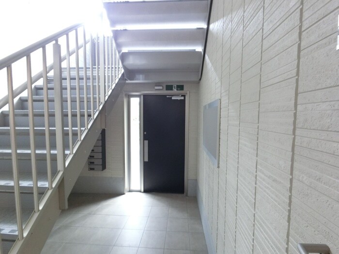 物件外観写真3　(ロビー)