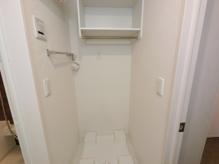 物件内観写真19　(洗濯機置き場)