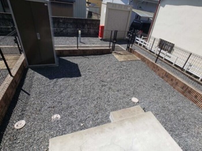 物件内観写真14　(専用庭)