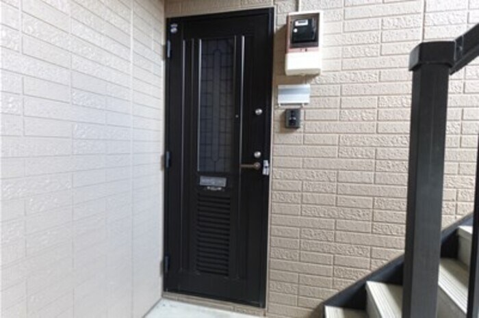 物件内観写真22　(玄関前)